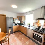 بيت للعطل Dom Kapitana Mikołajki